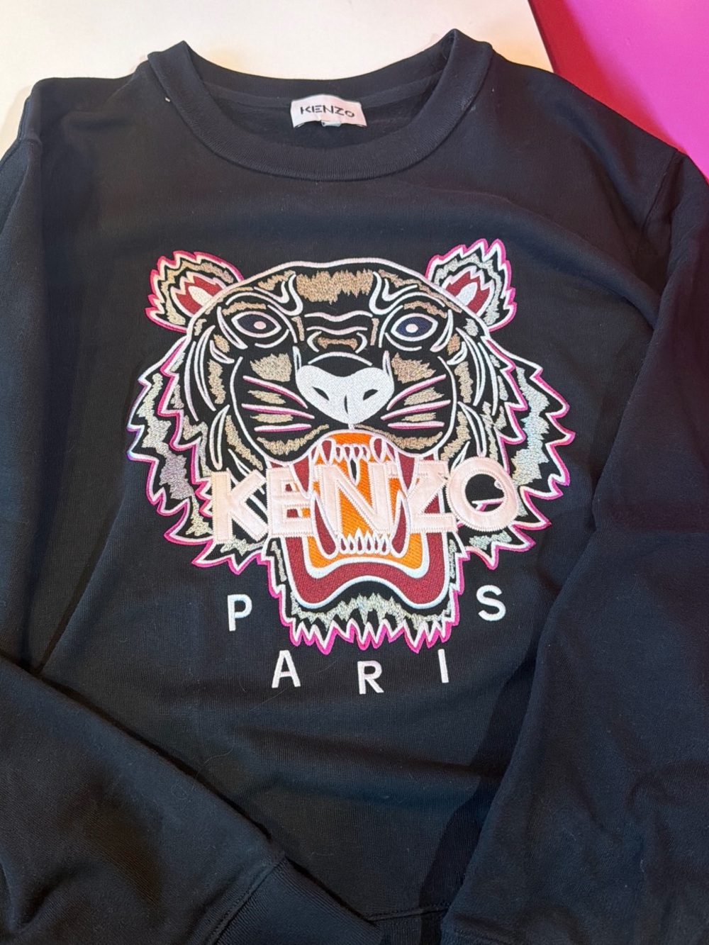 KENZO woman’s Black Tiger Logo Sweatshirt — new